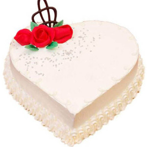 Heart Shape Creamy Vanilla Cake