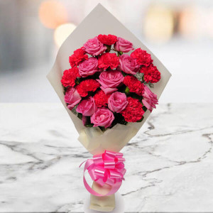 0 Pink Roses, 10 Rani Pink Carnations